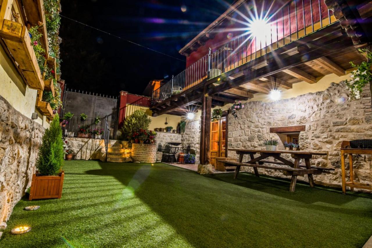 La Mora Cantana Castrojeriz Buitenkant foto