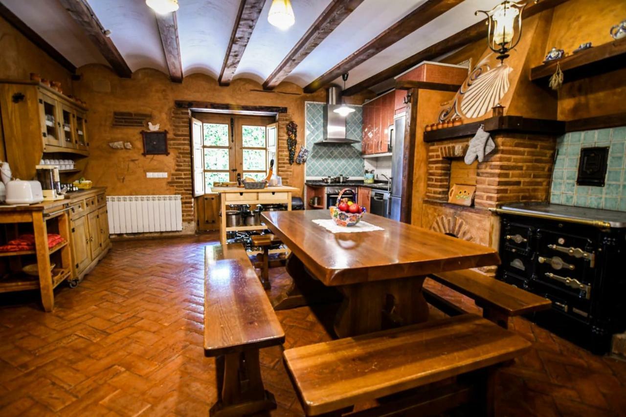 La Mora Cantana Castrojeriz Buitenkant foto